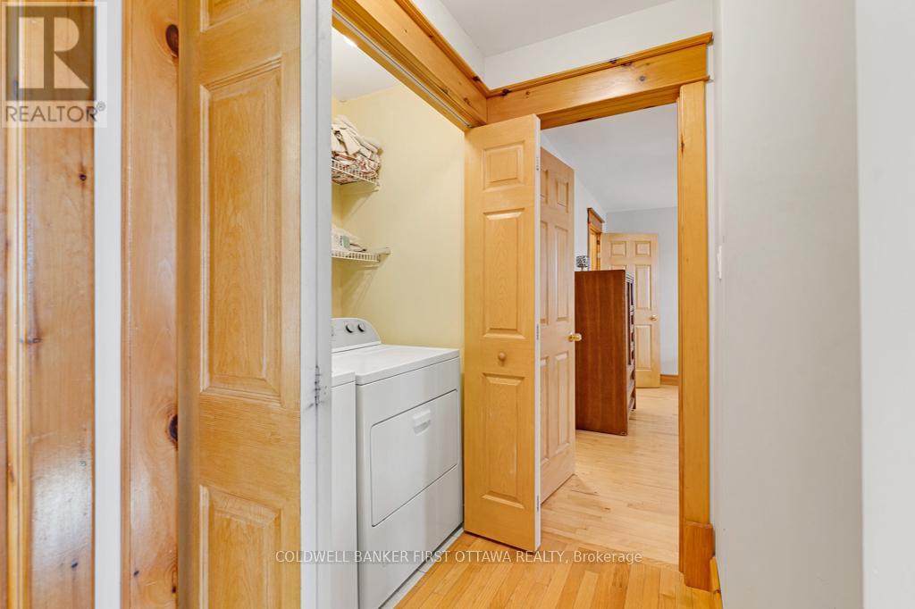 237 WAYSIDE DRIVE