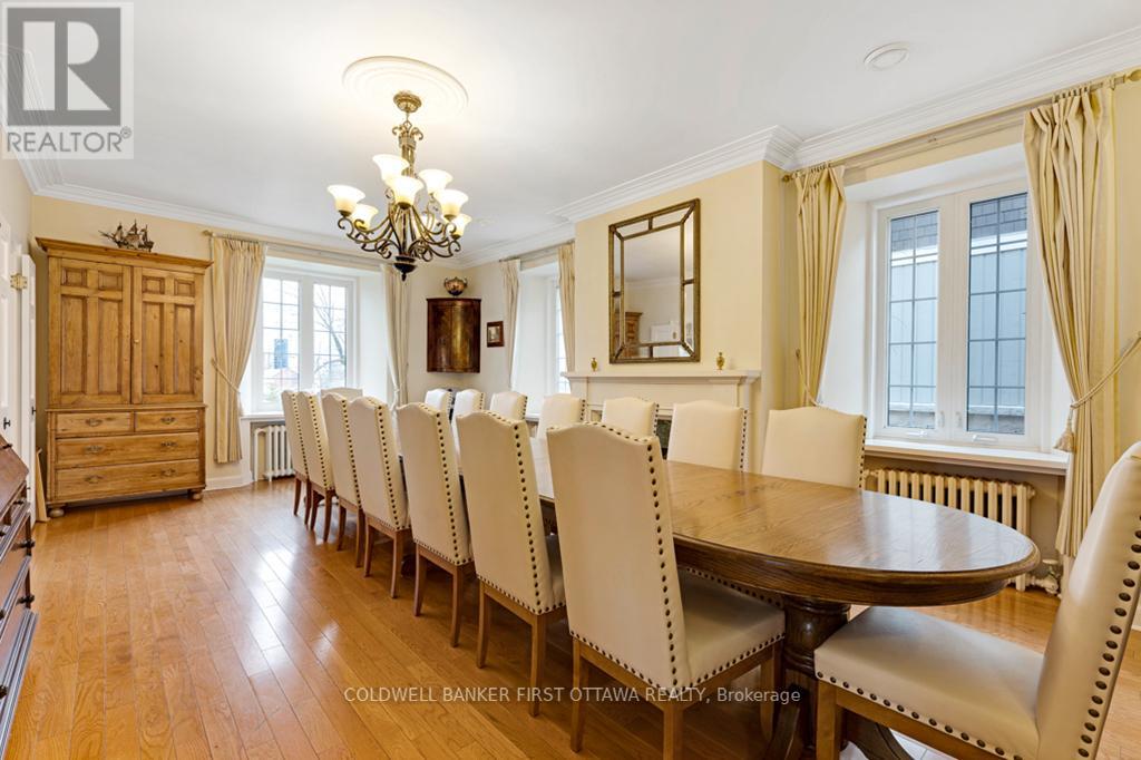 2638 RIDEAU FERRY ROAD