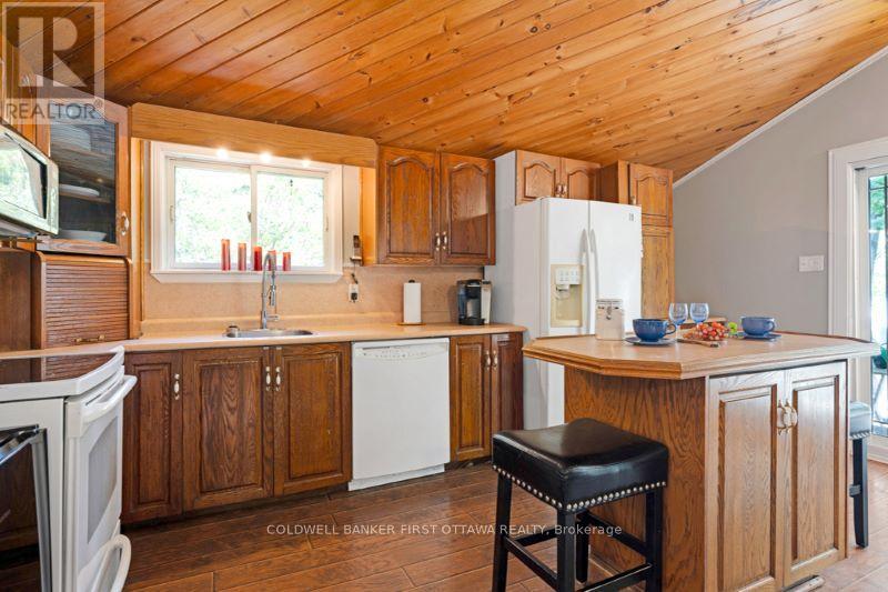 193 PRETTIES ISLAND ROAD