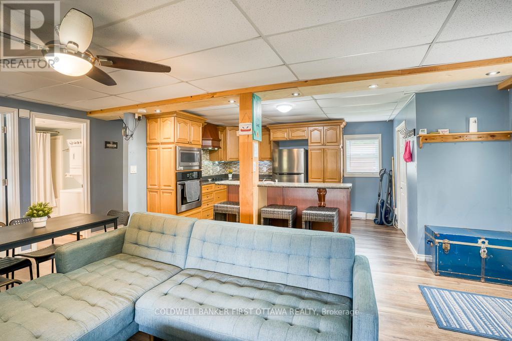 775 DARLING CONCESSION 7