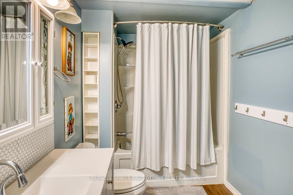 775 DARLING CONCESSION 7