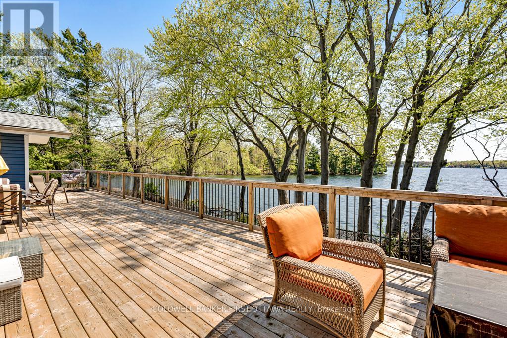 889 JONES POINT ROAD