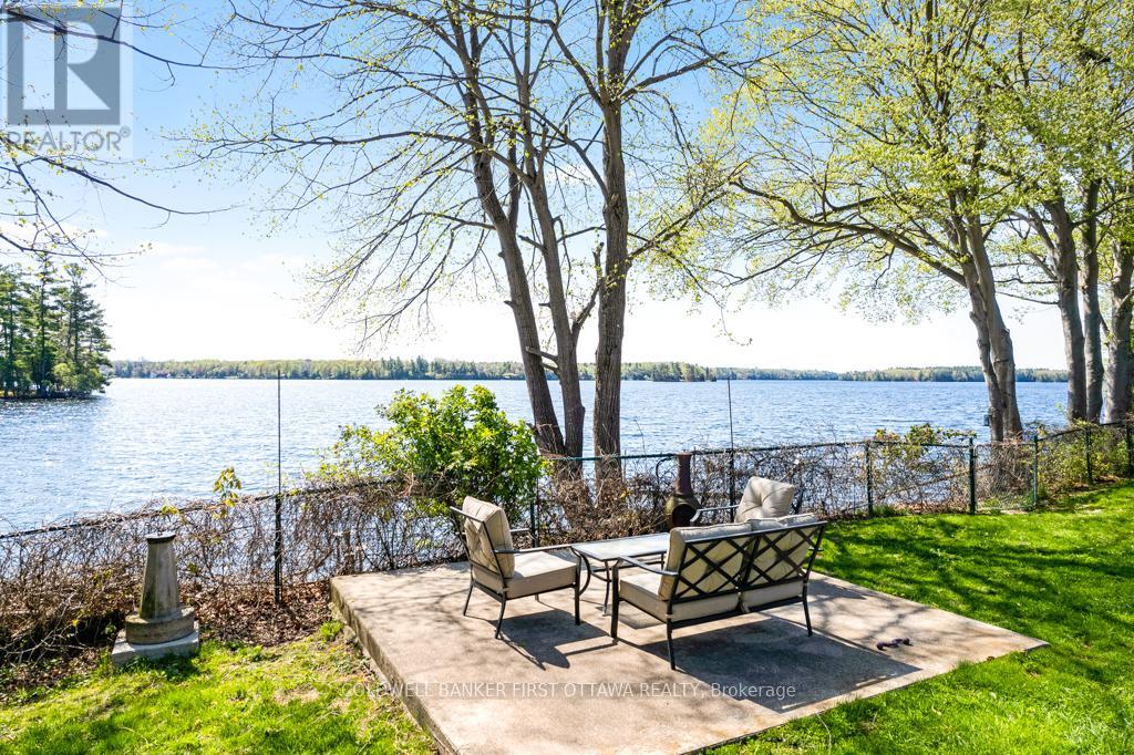 889 JONES POINT ROAD
