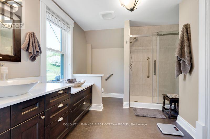 376 NORTH SHORE ROAD