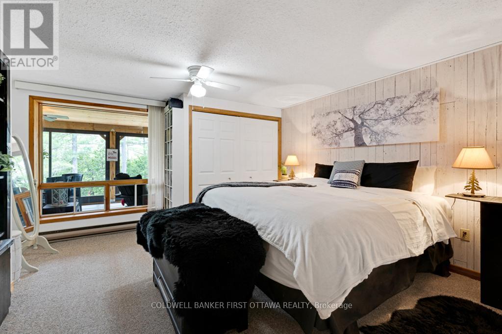 1036 PALMERSTON CRESCENT