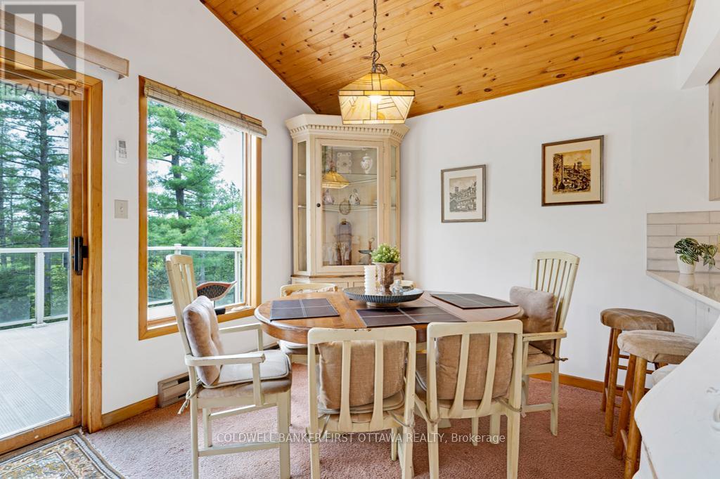 1036 PALMERSTON CRESCENT