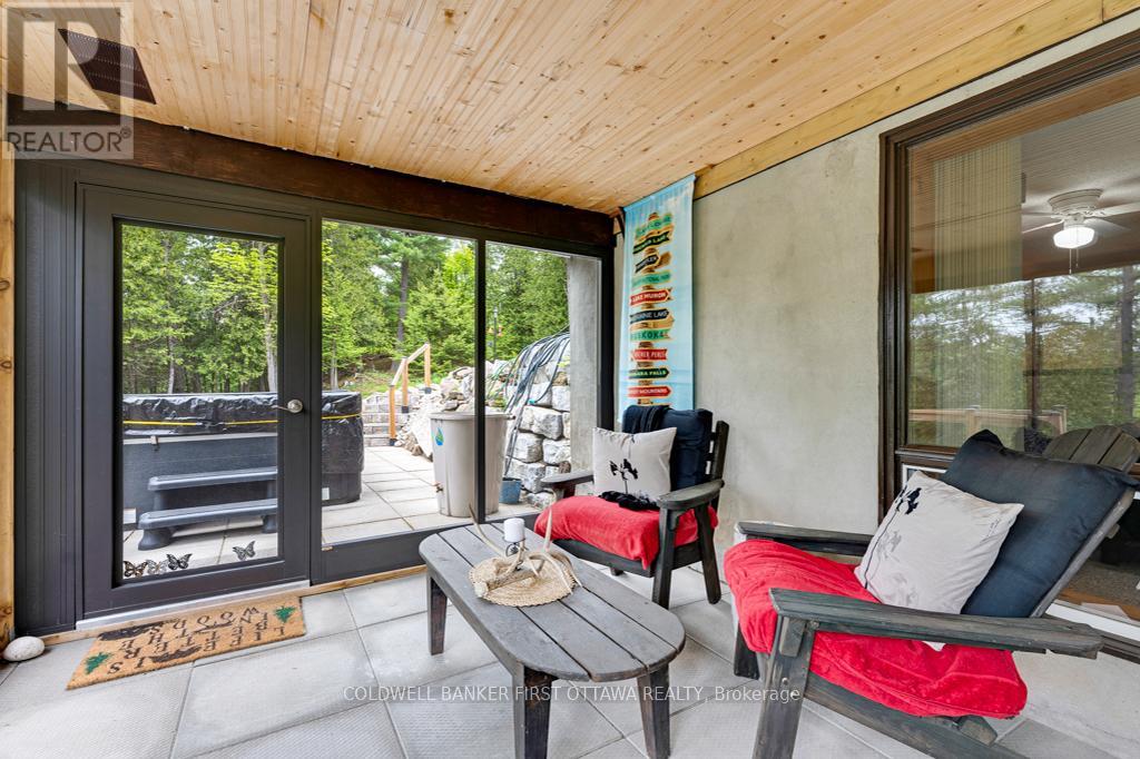 1036 PALMERSTON CRESCENT