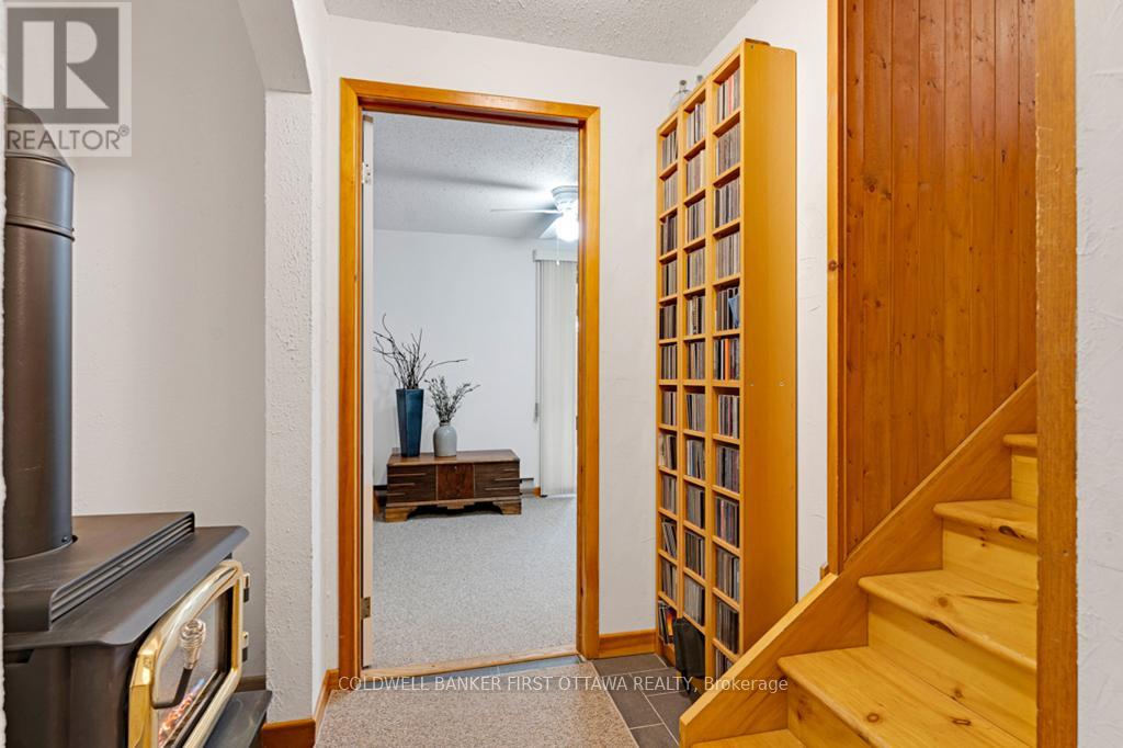 1036 PALMERSTON CRESCENT
