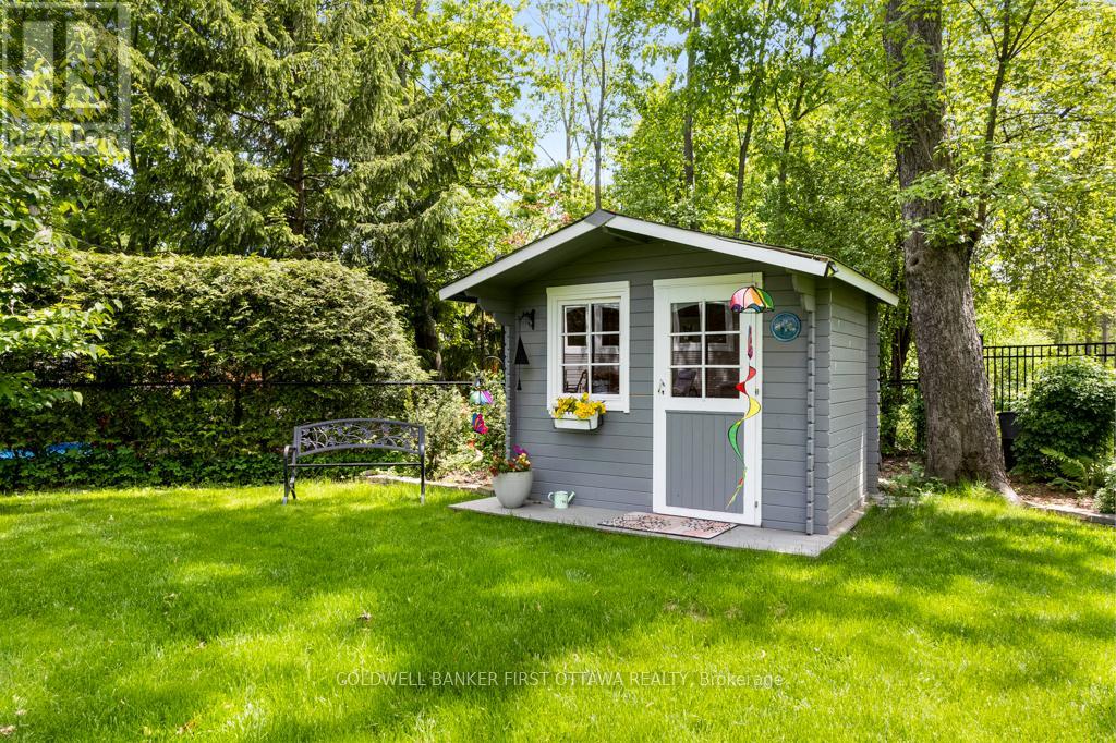 10 PERKINS BOULEVARD