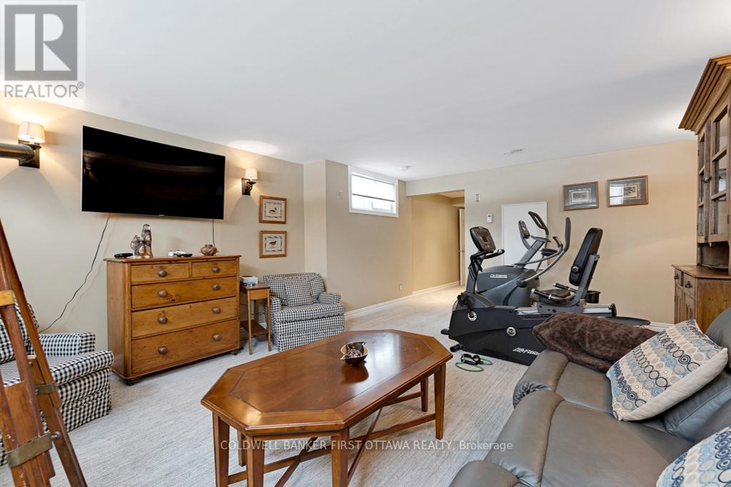 10 PERKINS BOULEVARD