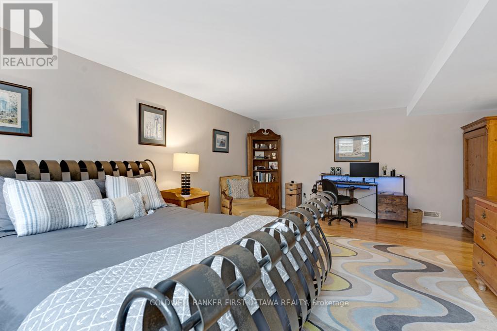 10 PERKINS BOULEVARD