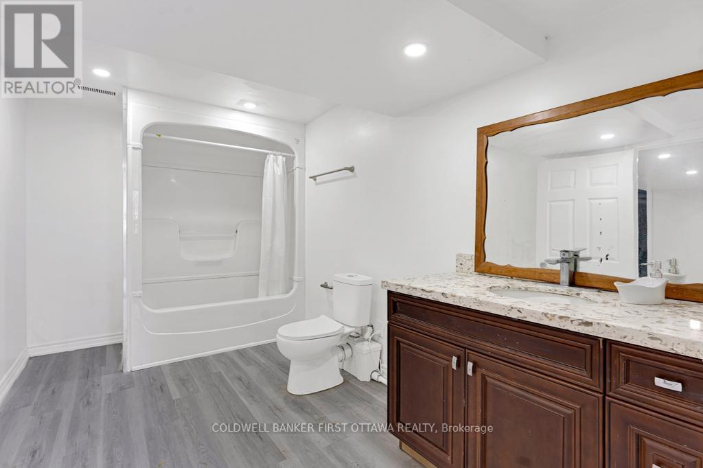 467 LAKE ELOIDA ROAD