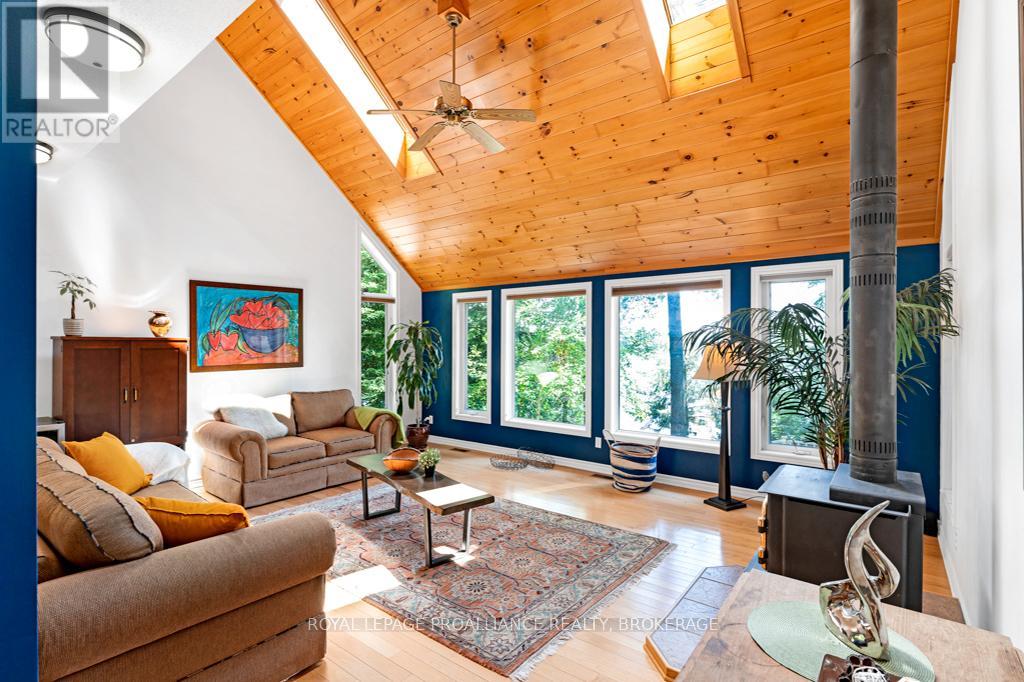 399 HARDWOOD RIDGE