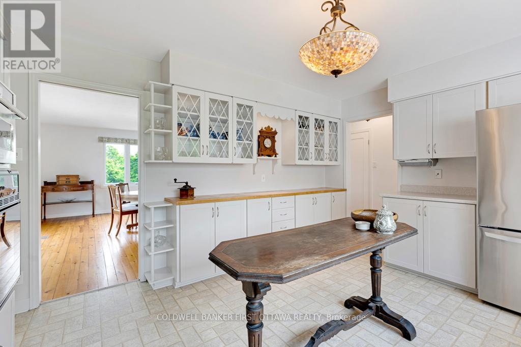 2603 RAMSAY 6D CONCESSION