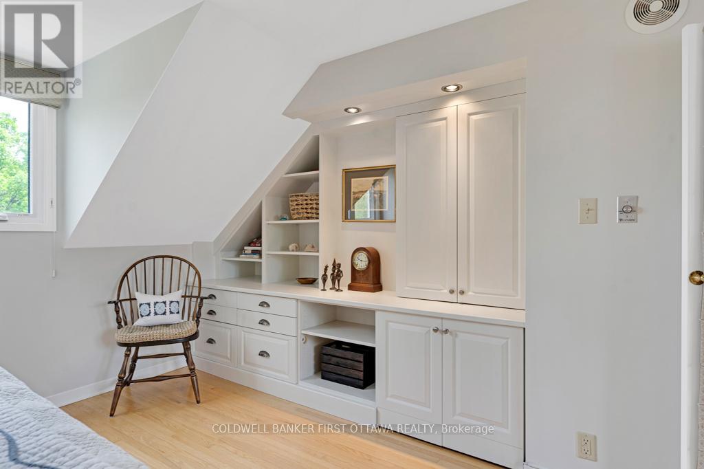 2603 RAMSAY 6D CONCESSION