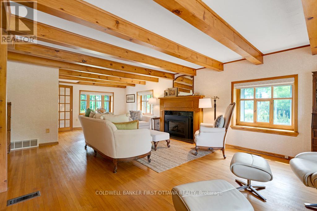 2603 RAMSAY 6D CONCESSION