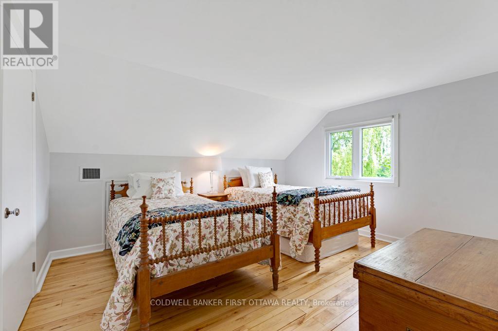 2603 RAMSAY 6D CONCESSION