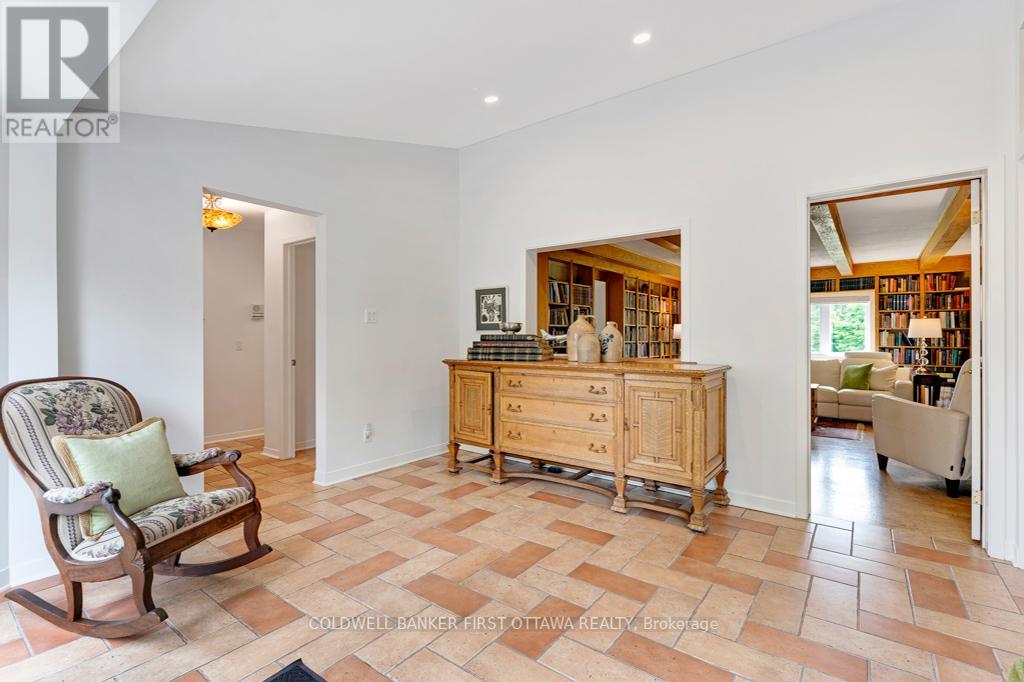 2603 RAMSAY 6D CONCESSION