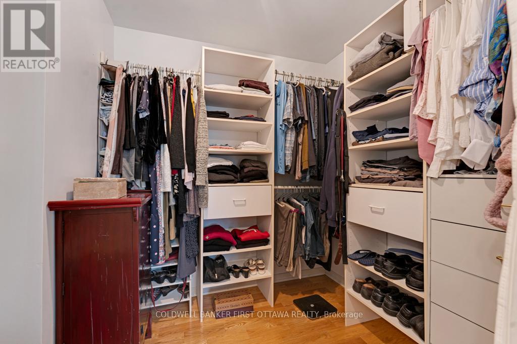 1718 BLUE HERON RIDGE