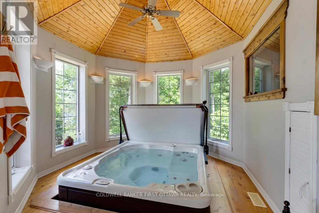 1718 BLUE HERON RIDGE