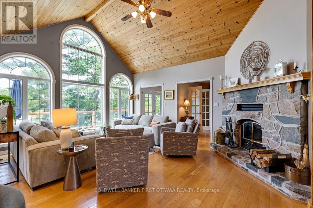 1718 BLUE HERON RIDGE