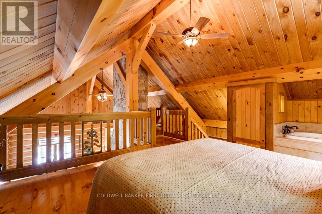 2275 PALMERSTON LAKE