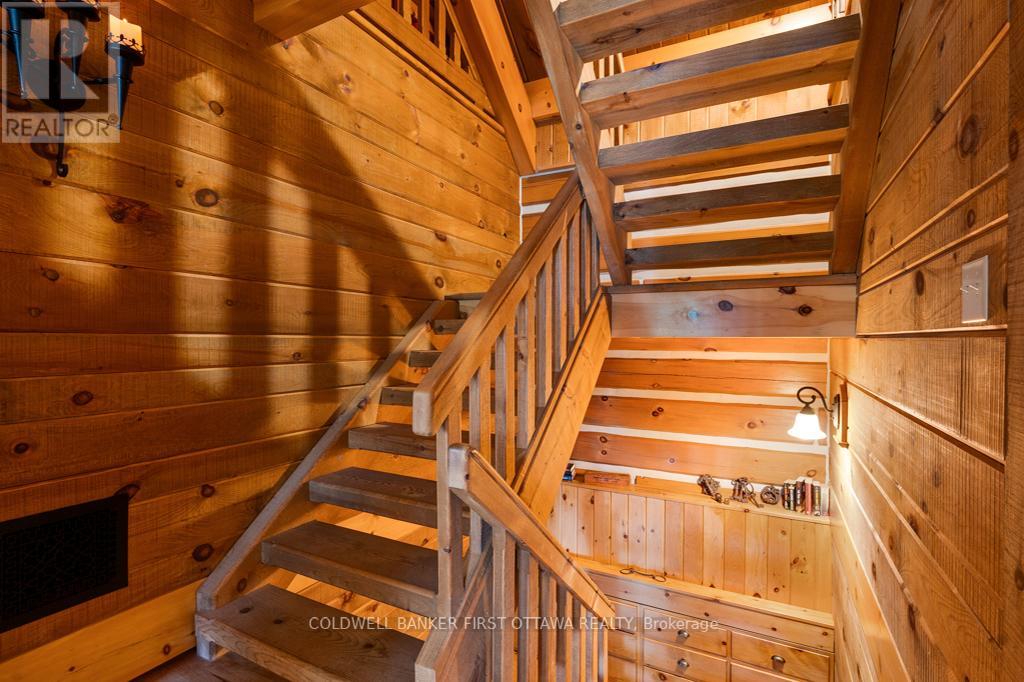 2275 PALMERSTON LAKE