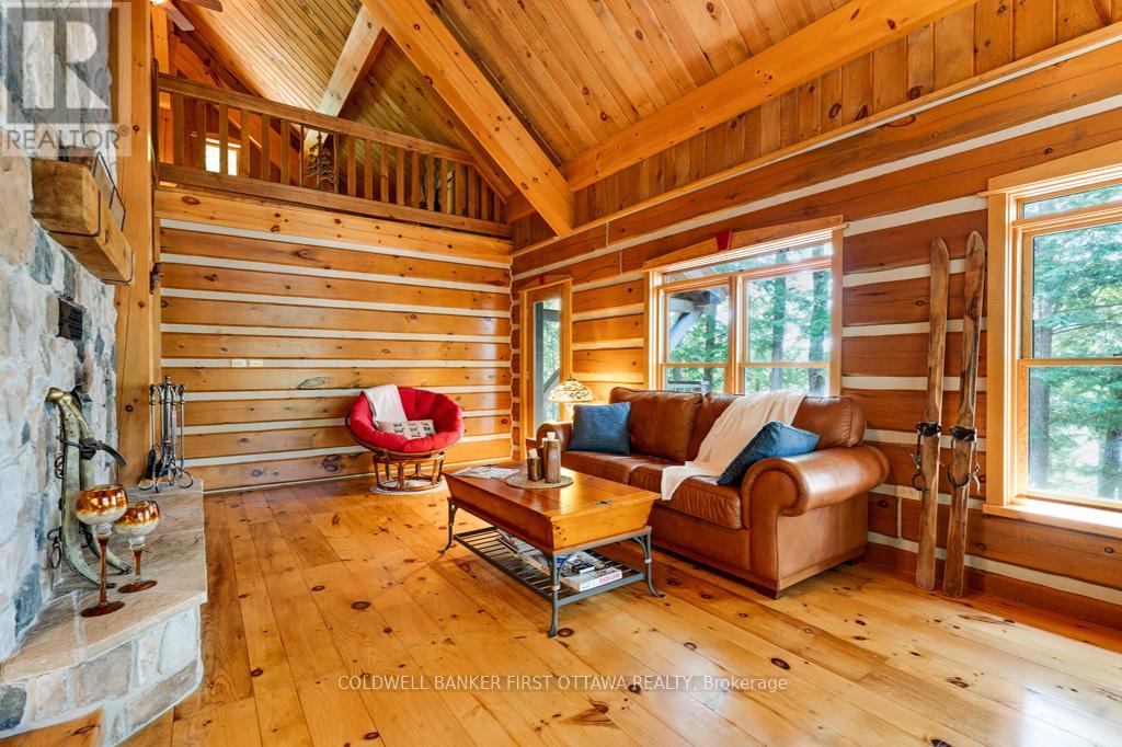 2275 PALMERSTON LAKE