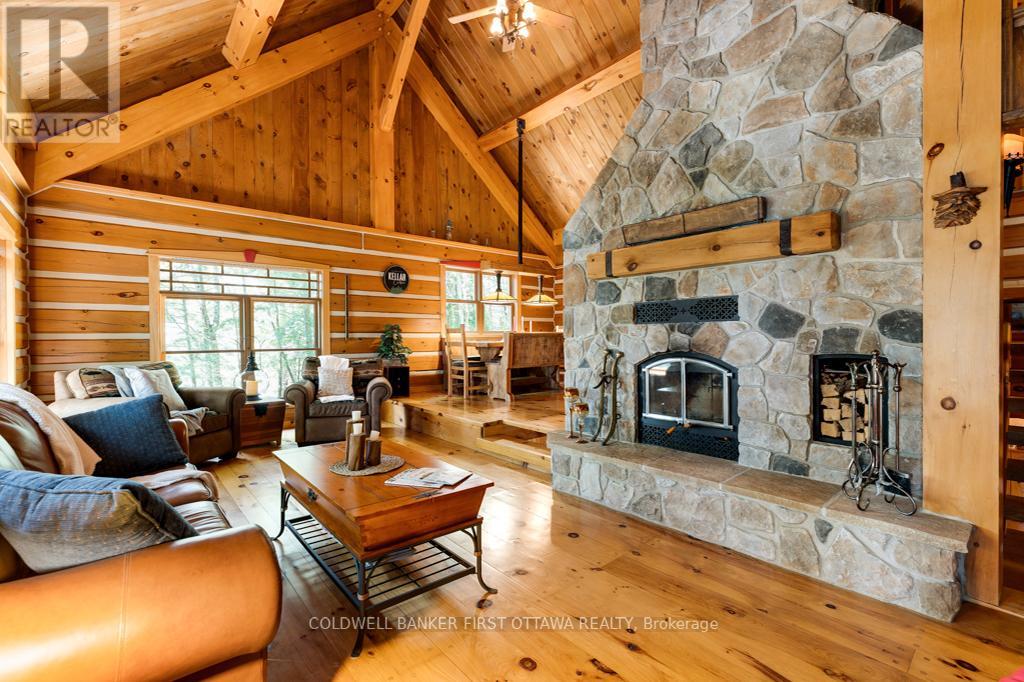 2275 PALMERSTON LAKE