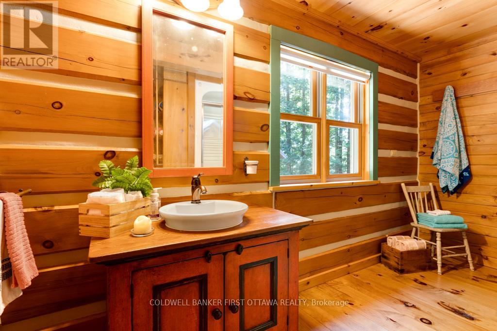 2275 PALMERSTON LAKE