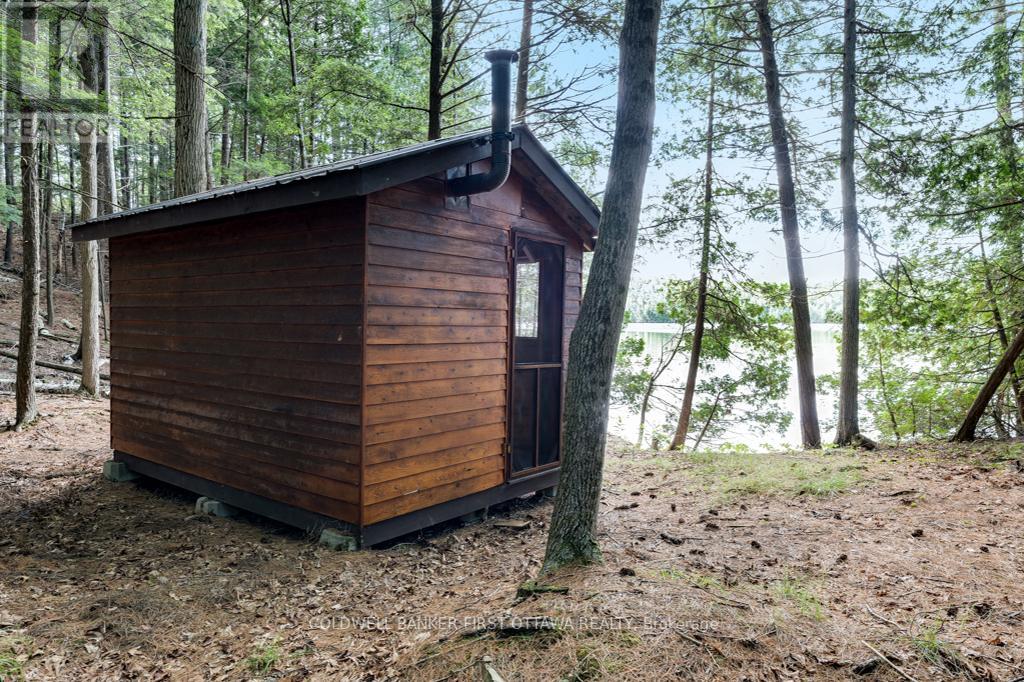 2275 PALMERSTON LAKE