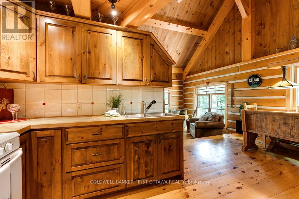 2275 PALMERSTON LAKE