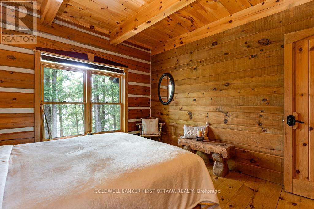 2275 PALMERSTON LAKE