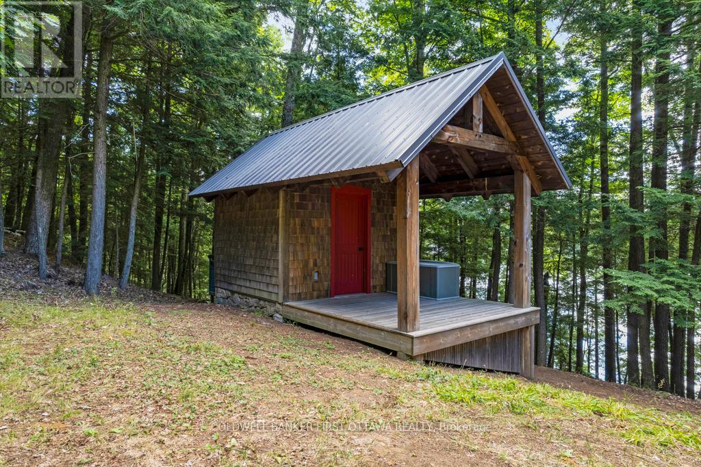 2275 PALMERSTON LAKE