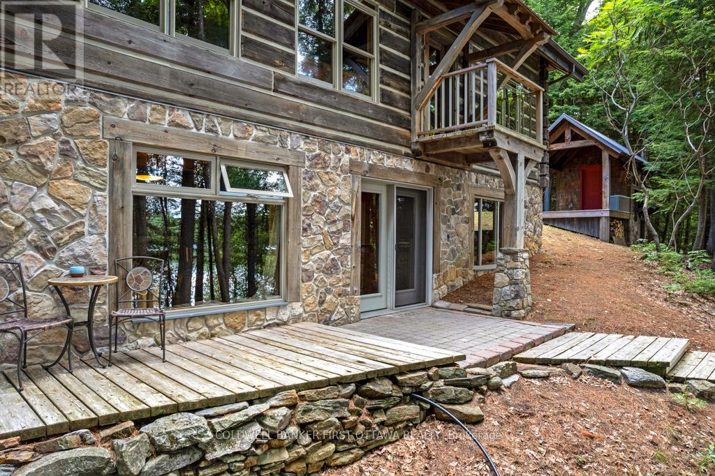 2275 PALMERSTON LAKE