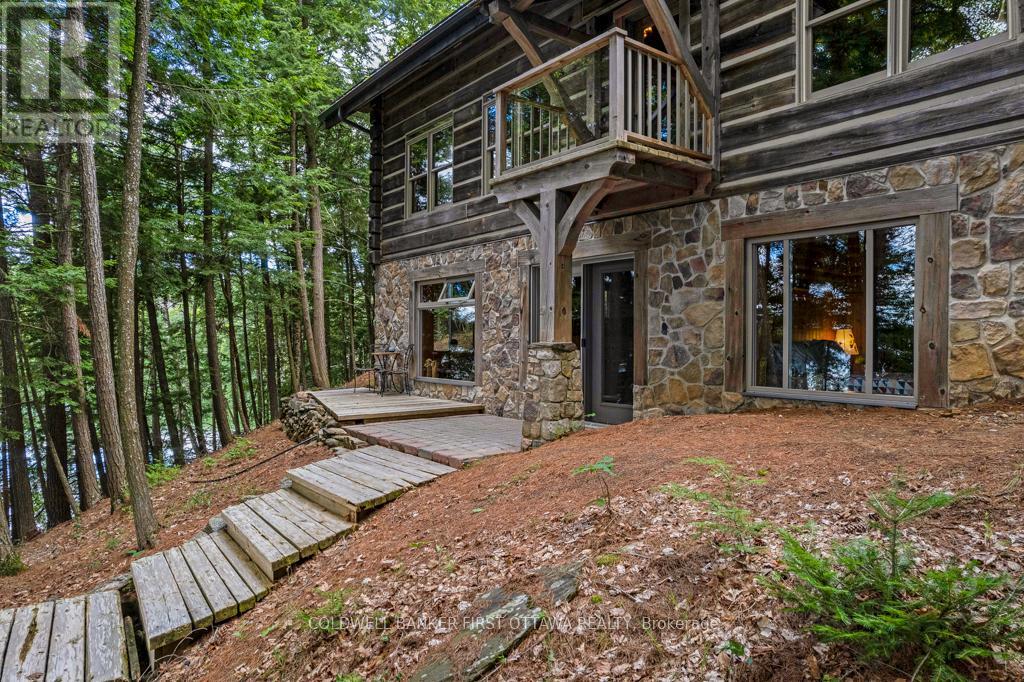 2275 PALMERSTON LAKE
