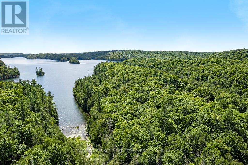 000 PALMERSTON LAKE