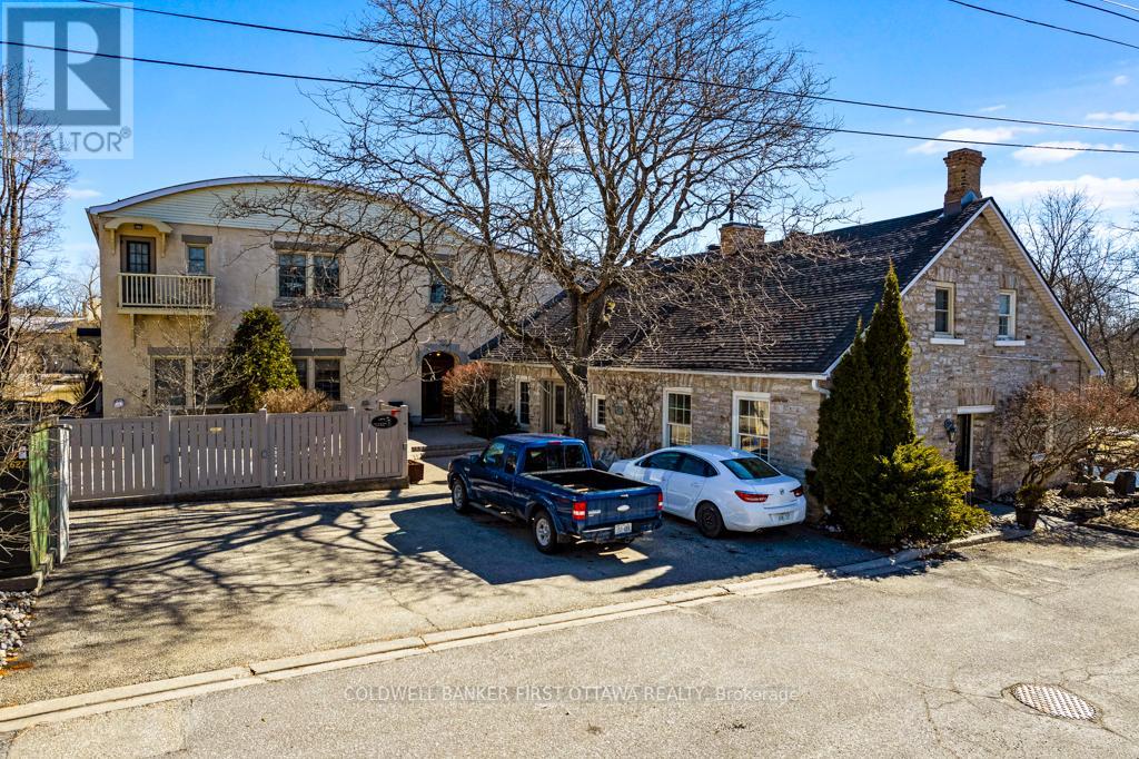 5B LEWIS STREET