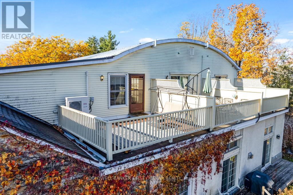 5B LEWIS STREET