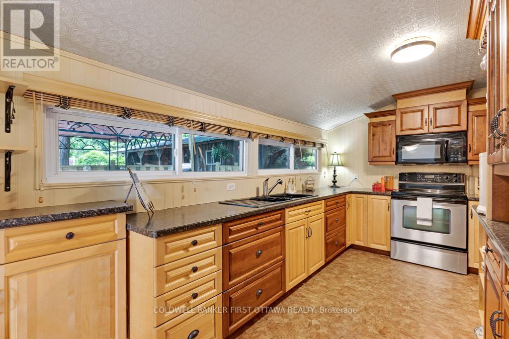 4712 BRITON HOUGHTON BAY ROAD