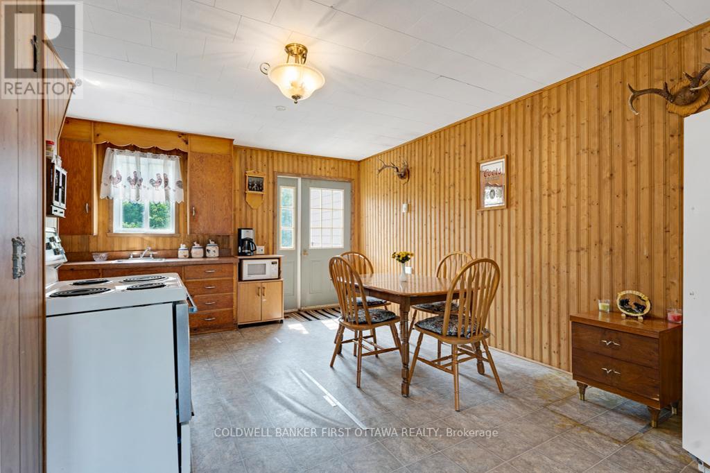 1373 FLOWER STATION ROAD