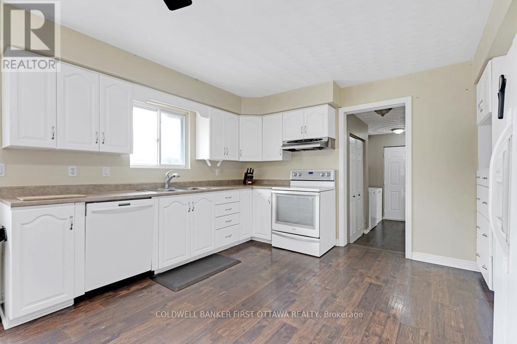 467 LAKE ELOIDA ROAD