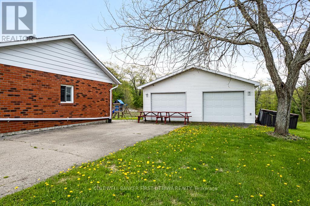 467 LAKE ELOIDA ROAD