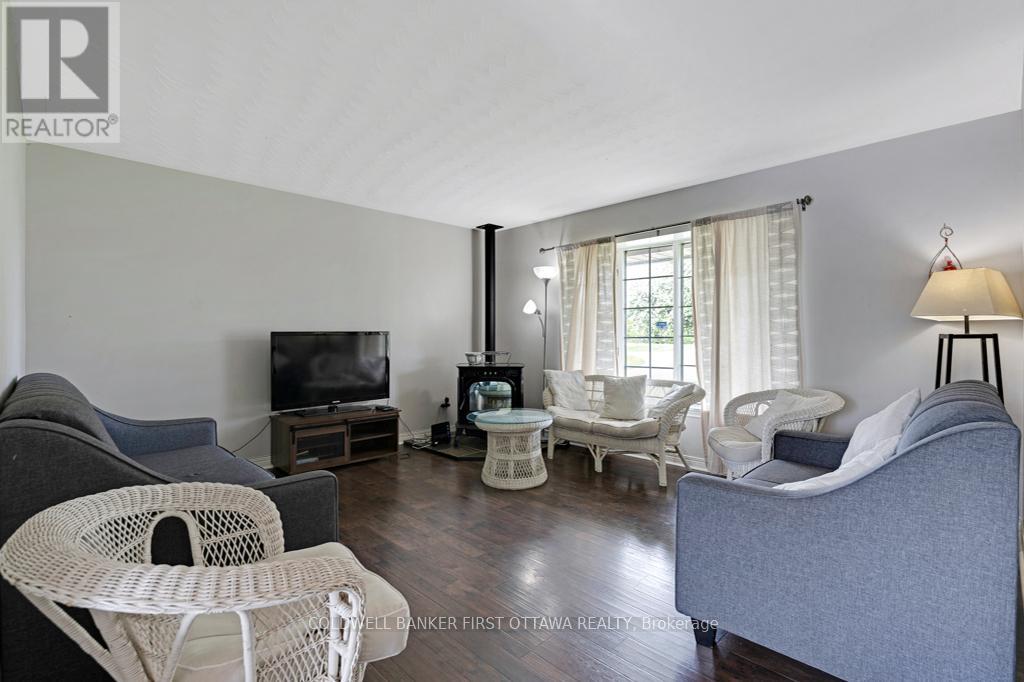 467 LAKE ELOIDA ROAD