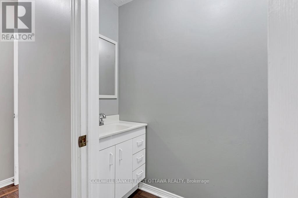 467 LAKE ELOIDA ROAD