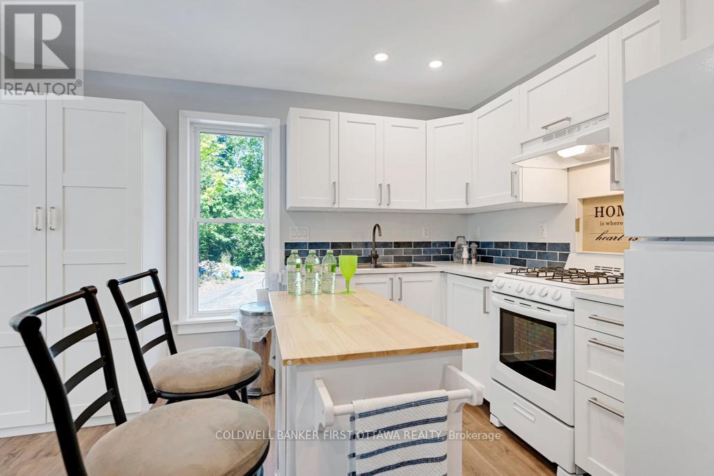 4031 BOLINGBROKE ROAD