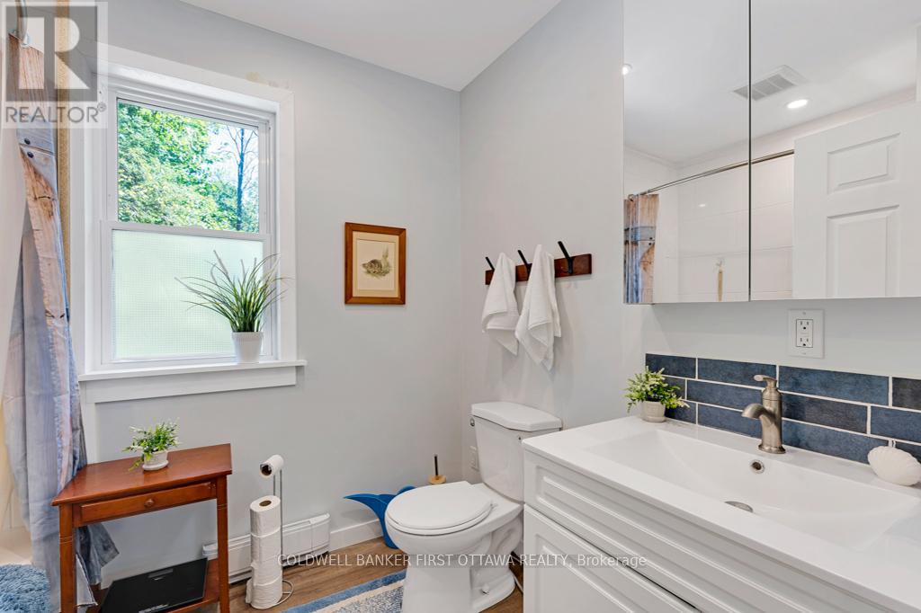 4031 BOLINGBROKE ROAD