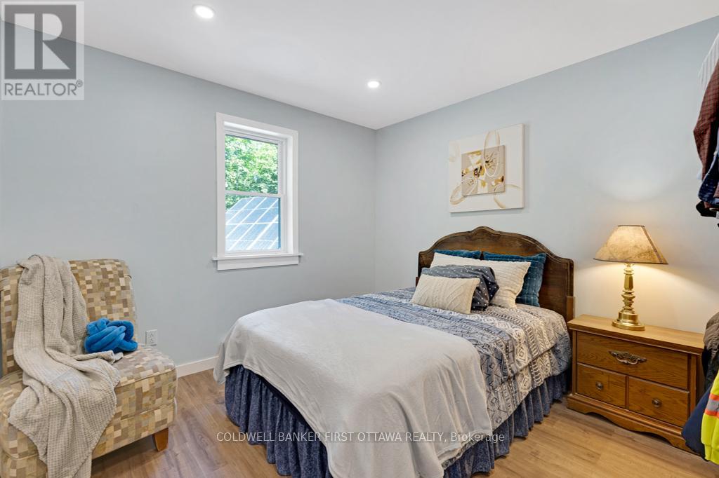 4031 BOLINGBROKE ROAD