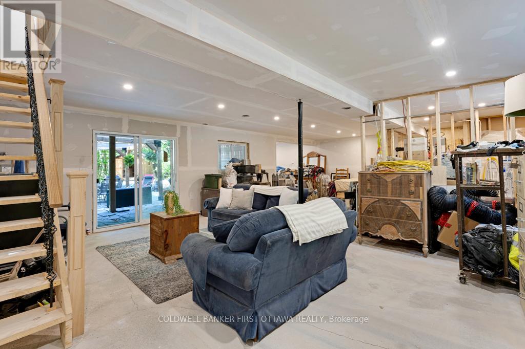 4031 BOLINGBROKE ROAD