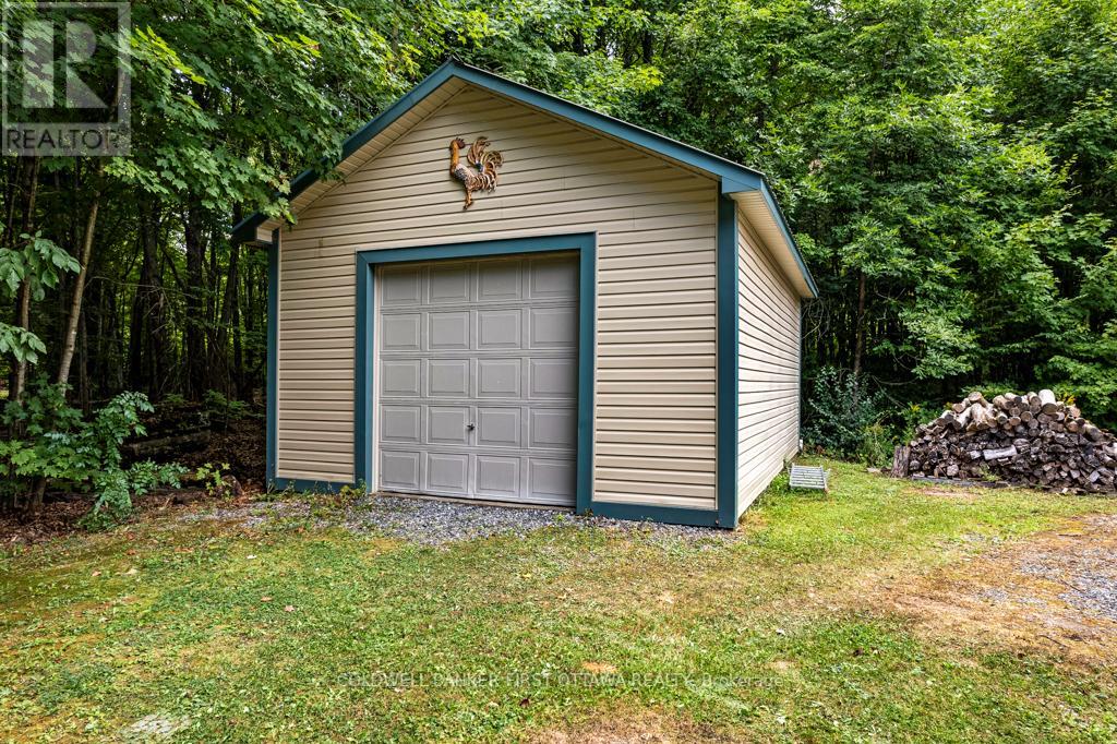 1556 DRUMMOND CONC 10A